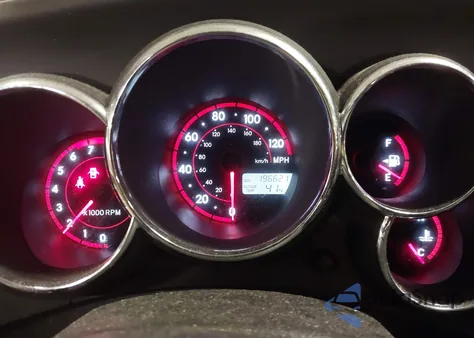 2005 Pontiac Vibe z USA, uszkodzony, nr VIN 5Y2SL63855Z452484